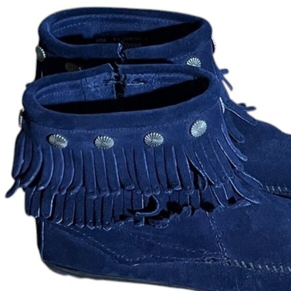 Minnetonka Navy Blue Suede Leather Fringe Ankle Boots Moccasins Size 8.5 - Picture 2 of 10